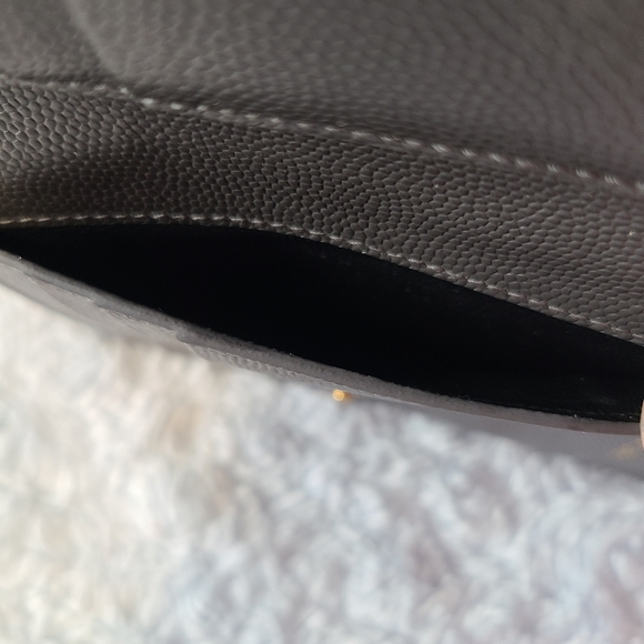 YSL Saint Laurent Grey Chevron Pebbled Bi-Fold Wallet - Picture 12 of 15